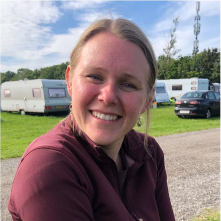 Birgitte er ansat i køkkenet på Sædding Efterskole